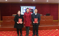 喜报：张龙义董事长荣获“天下关爱员工优异民营企业家”称呼